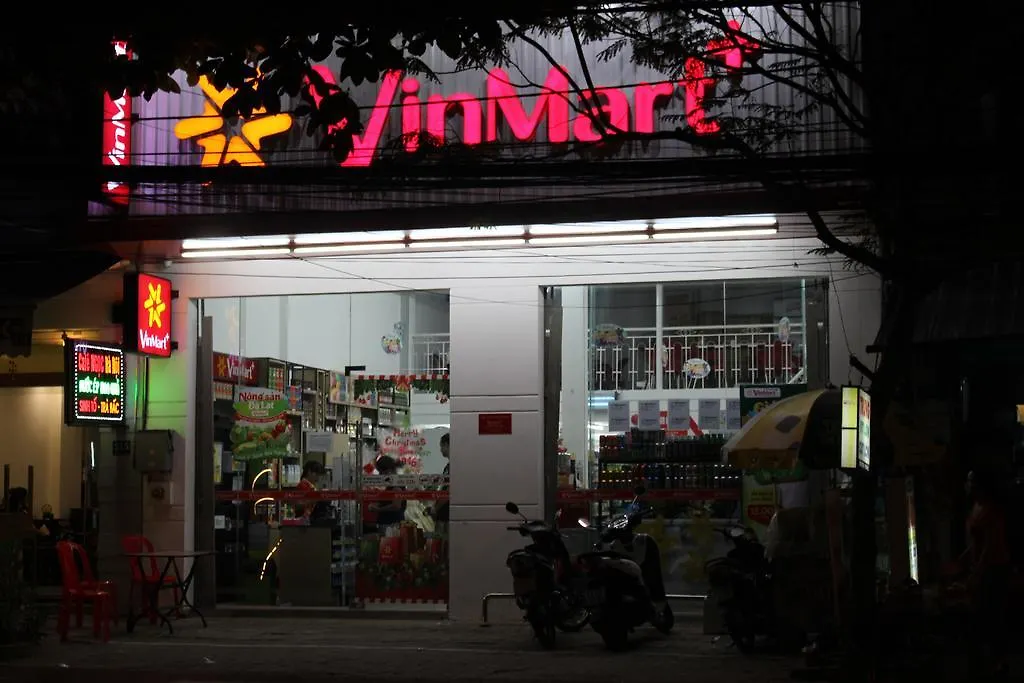 Glocal Beachside Hostel Da Nang Vietnam