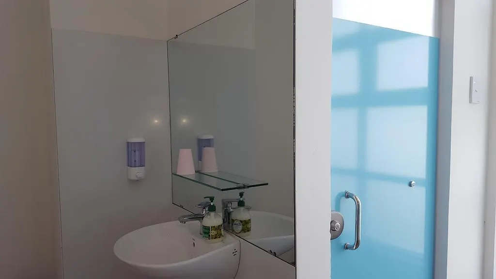 Glocal Beachside Hostel Da Nang